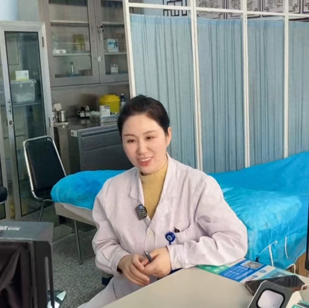 Strengthening the spleen, resolving stagnation, and dispelli